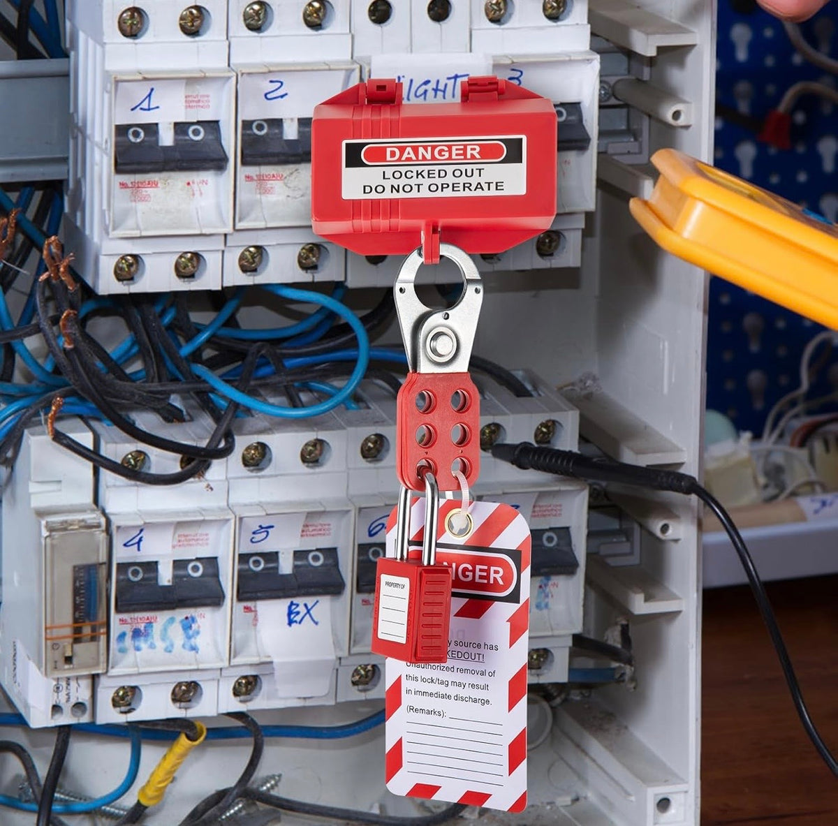VEVOR electrical lockout tagout kit application