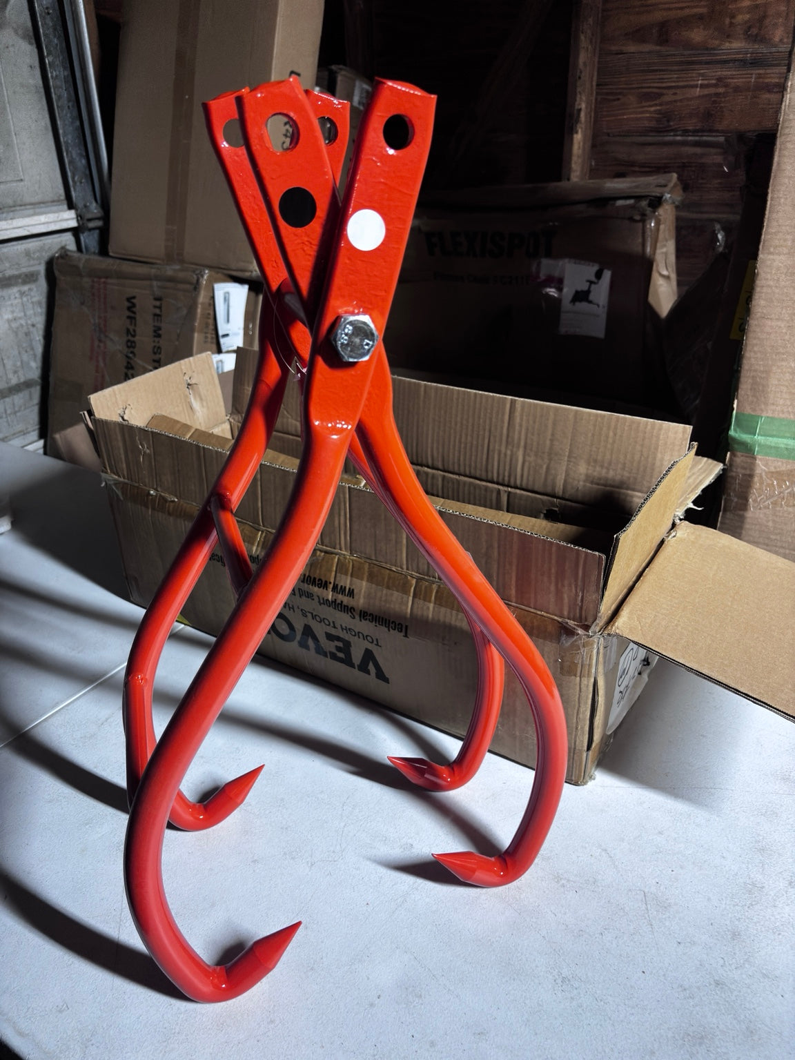 VEVOR Timber Claw Hook assembled